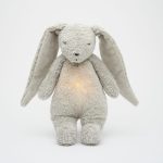 MOONIE 2.0 ORGANIC BUNNY –GRAY– JUCARIE MUZICALA CU SUNETE ROZ SI LAMPA DE VEGHE INCORPORATA - imagine 4