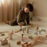 Set de șine pentru tren din lemn – Little Dutch - imagine 8