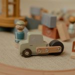 Macara din lemn cu accesorii – Little Dutch - imagine 8