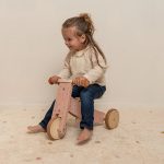 Tricicletă din lemn FSC Pink Little Dutch - imagine 5