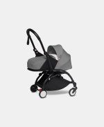 Babyzen YOYO² pentru nou născuți cu cadru negru și pachet 0+ grey