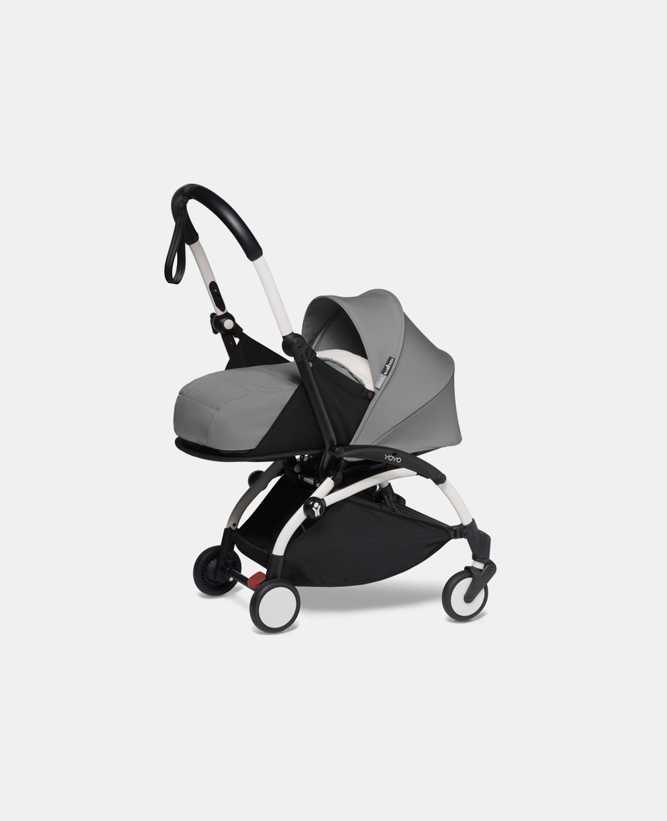 Babyzen_yoyo_white_frame_0plus_grey_01_main.jpg Cărucior Babyzen YOYO² pentru nou născuți cu cadru alb și pachet 0+ grey - imagine 1