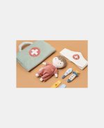 Set de joacă cu păpușa Jim și accesorii pentru doctor - Little Dutch - imagine 15