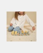 Trenuleț din lemn FSC pentru stivuire - Chicken Little Farm - Little Dutch - imagine 4