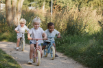 Bicicleta de echilibru Little Dutch roz mat - imagine 9