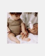 Naïf Baby & Kids ulei calmant pentru masaj - imagine 5