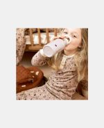Pijama din bumbac organic pentru copii - Sara - Sand - Flower Bee - Nuuroo - imagine 5